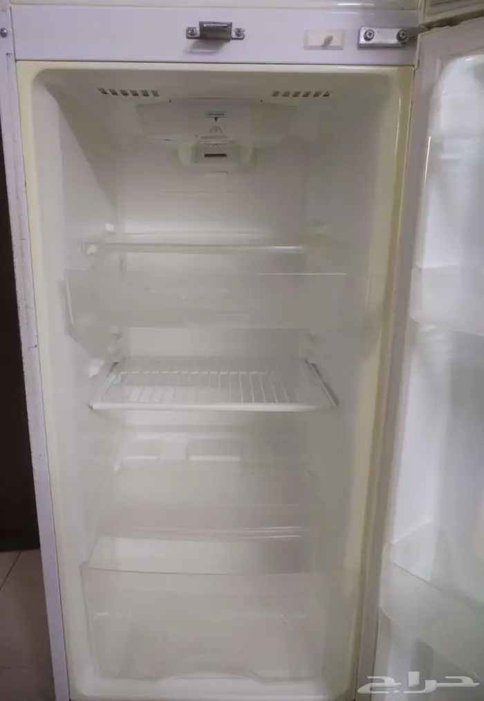 ثلاجة نظيفة بالقنفذة 1