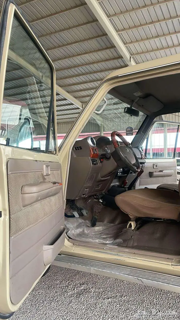 تويوتا شاص بكب غماره قير عادي 2016 5