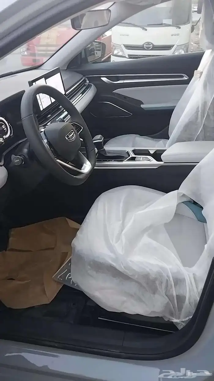 جيلي - امجراند - 2025 - فل كامل 5