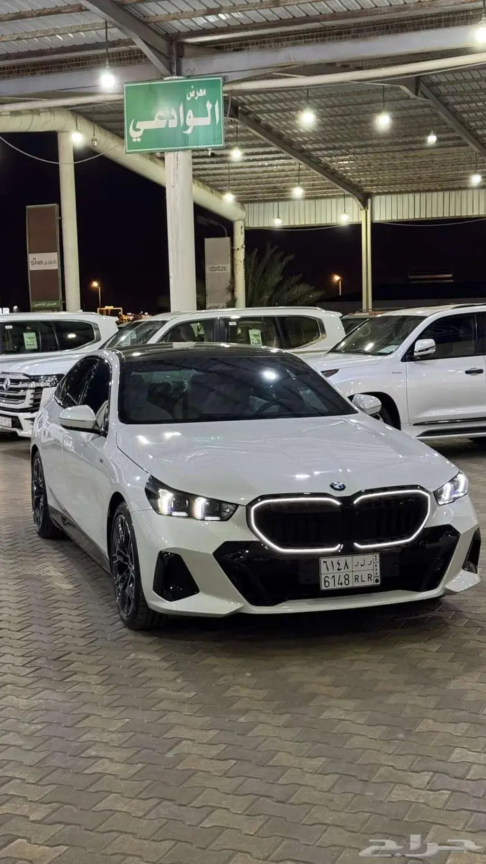 بي إم دبليو فل كامل موديل 2024 1