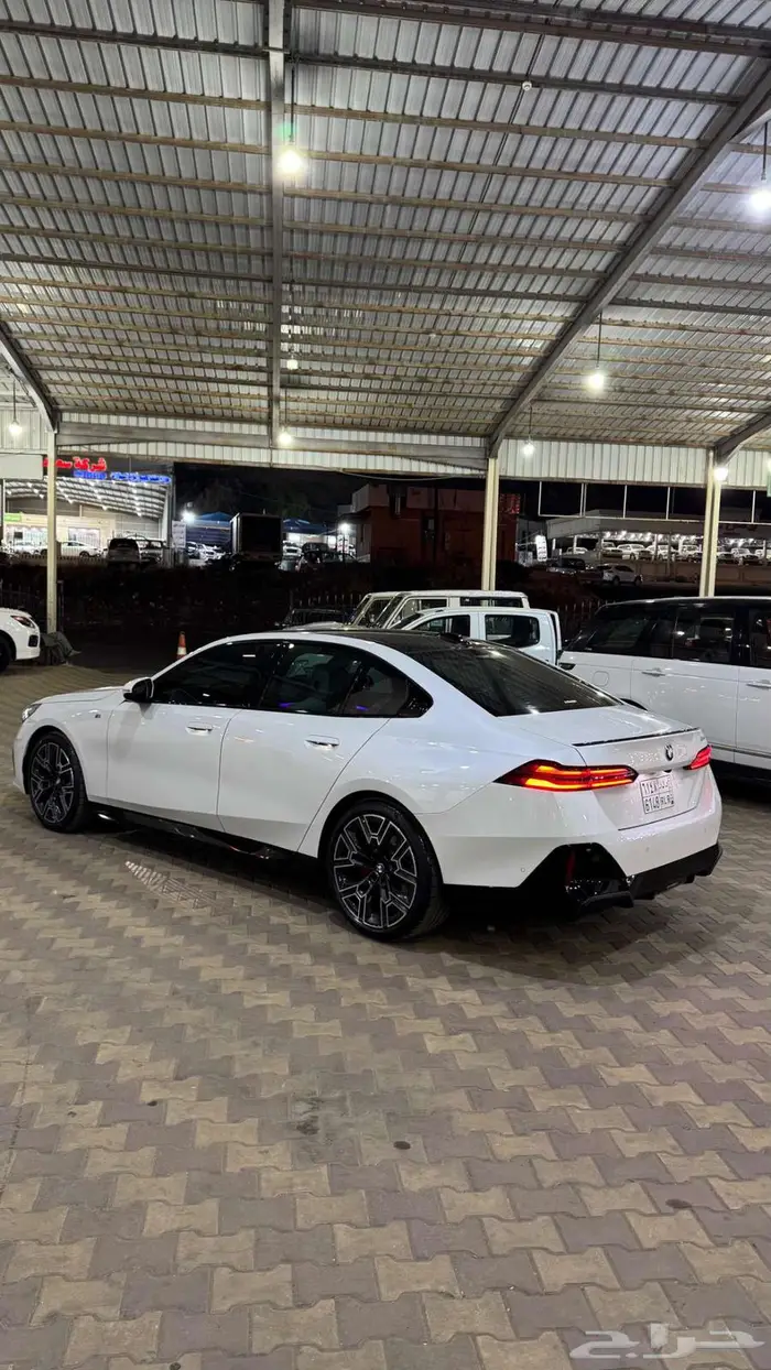 بي إم دبليو فل كامل موديل 2024 19