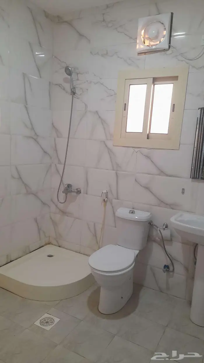 غرف عزاب للايجار 2