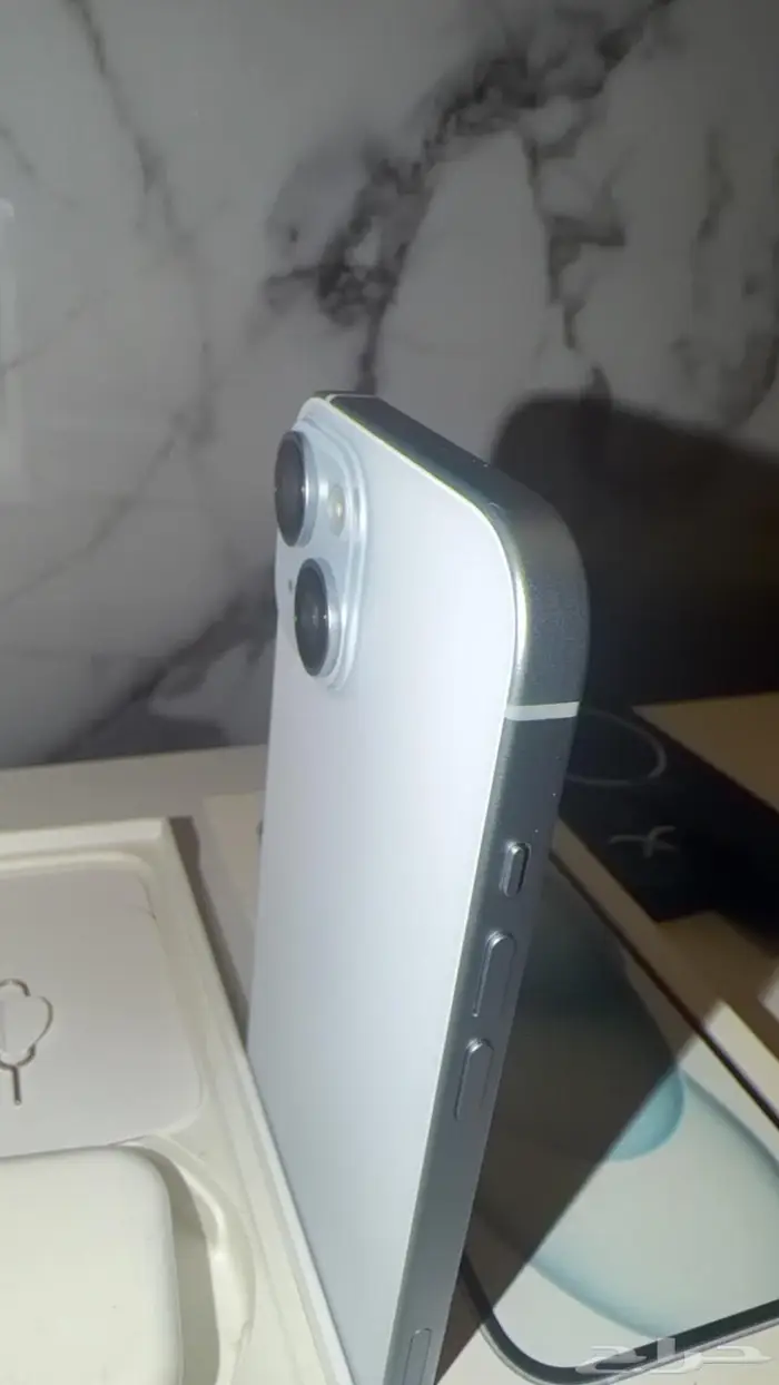 أبل أبل أيفون 15 أزرق نظيف 3