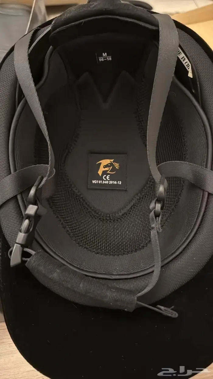 خوذه ركوب الخيل وجزمه مقاس 37 0