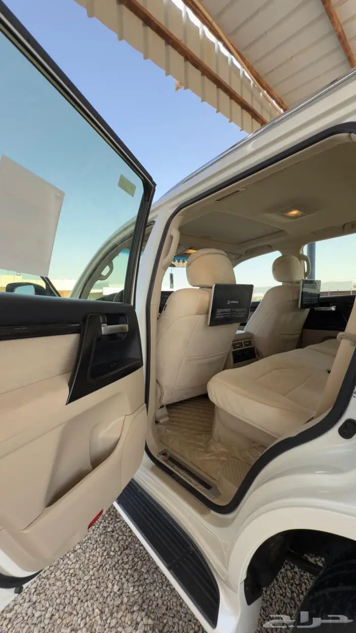 لاندكروزر GXR 2021 سعودي تورنق ( مخزن ) 26