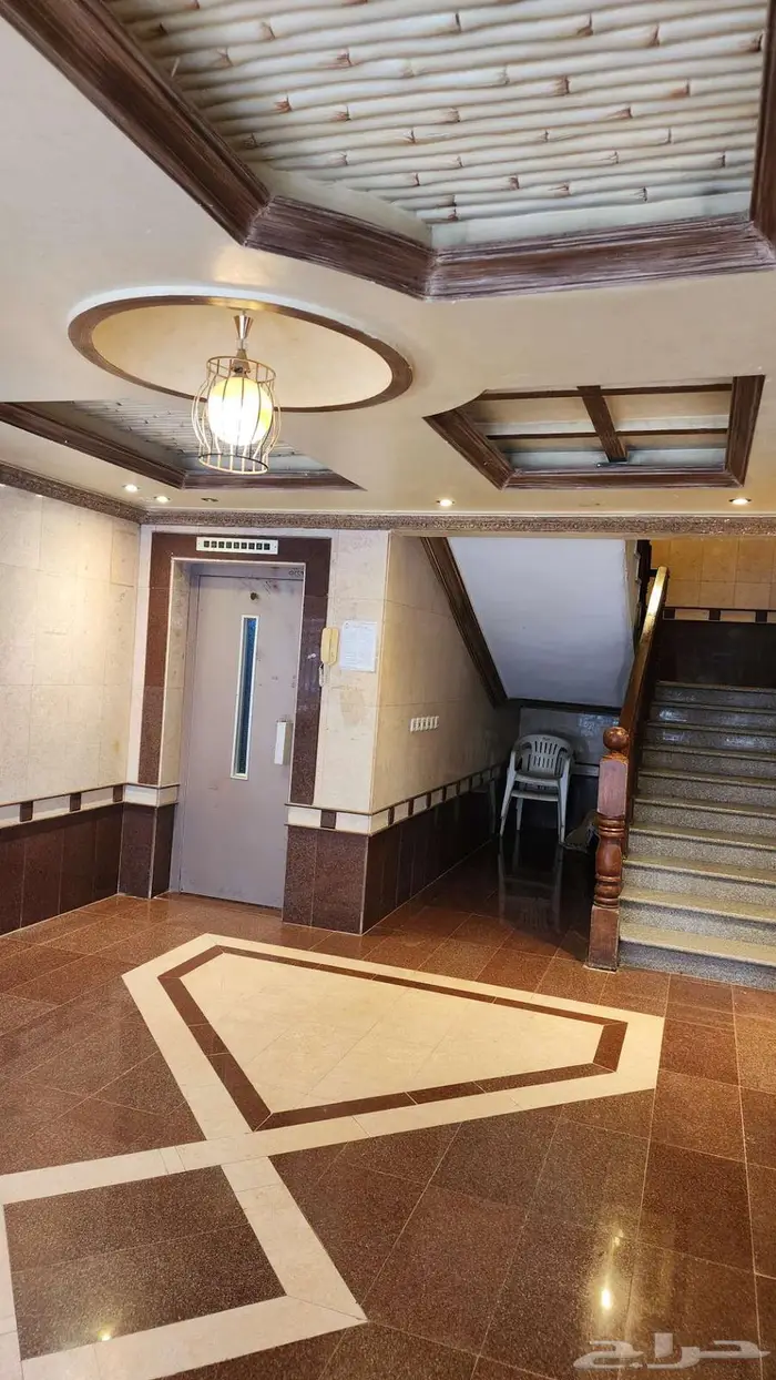 للبيع في روف دورين ومصعد خاص حي المروة 4
