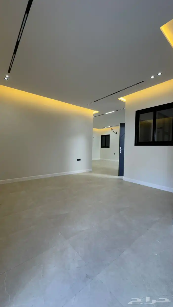 ادوار وملاحق للبيع حي بدر 63