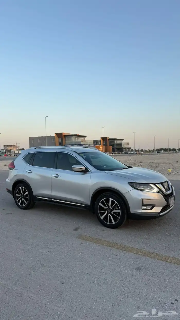 للبيع اكس تريل 2020 فل كامل دبل 4