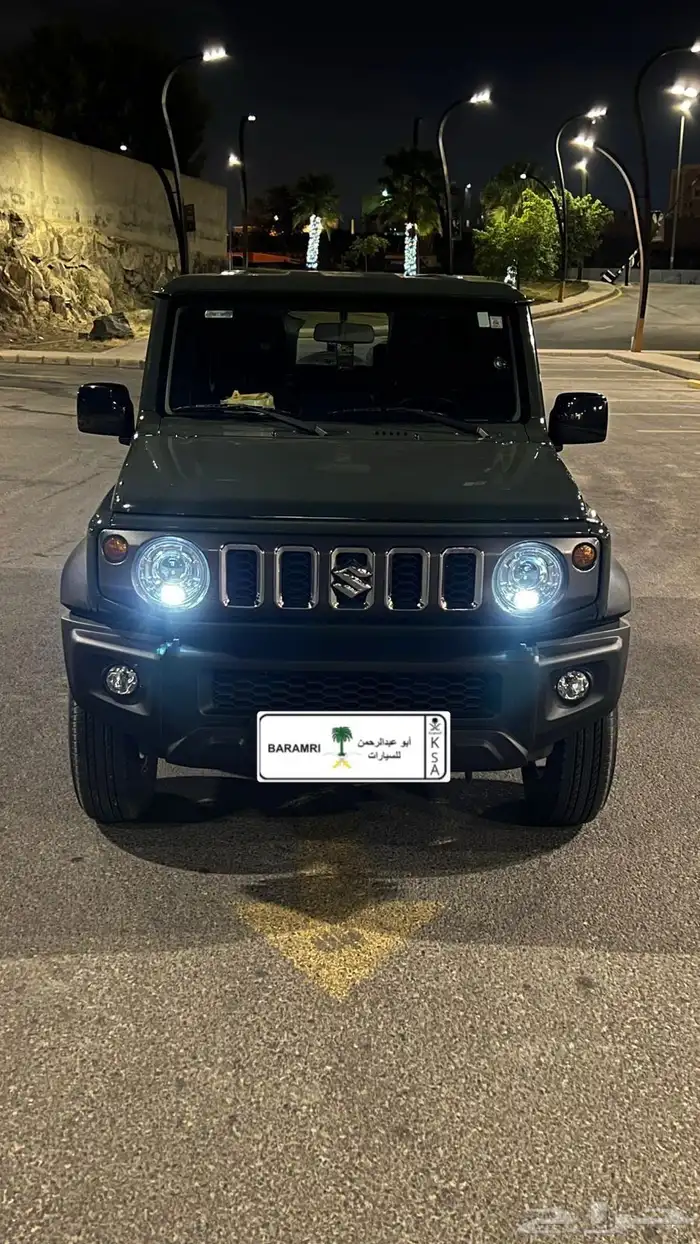 سزوكي جمني 2025 بنزين سعودي 5 ابواب فل 4