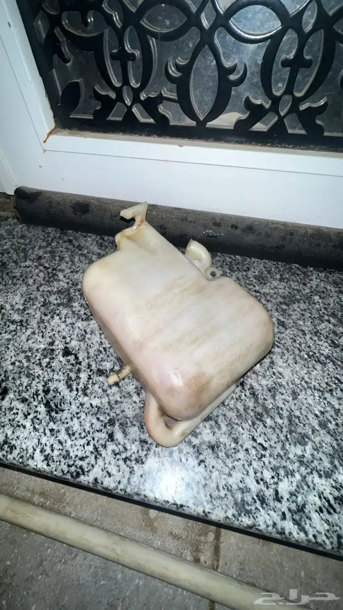 قطع كامري من موديل 2000 حت موديل 2006 الي يبي قطع 0