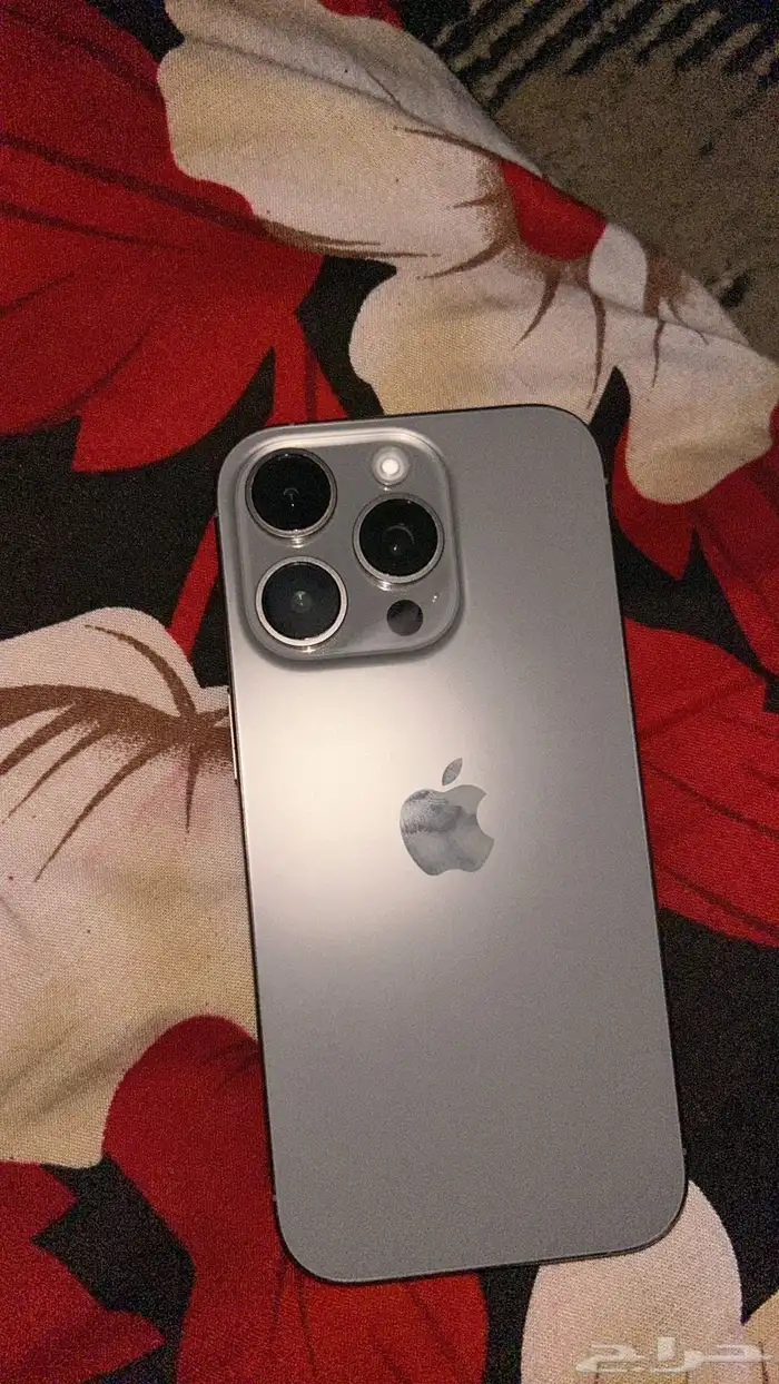 آيفون 16 برو 1