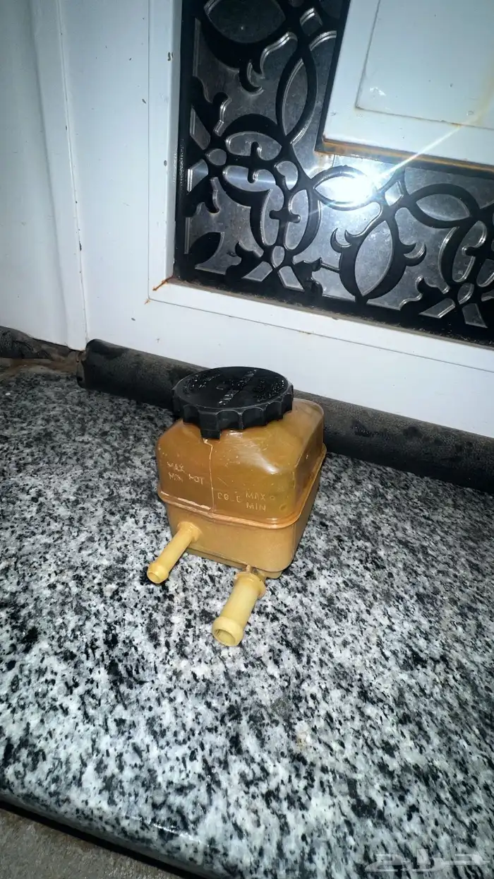 قطع كامري من موديل 2000 حت موديل 2006 الي يبي قطع 1