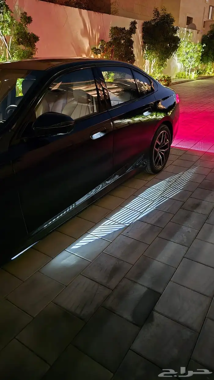 بي ام دبليو 520 كت M - موديل 2024 14