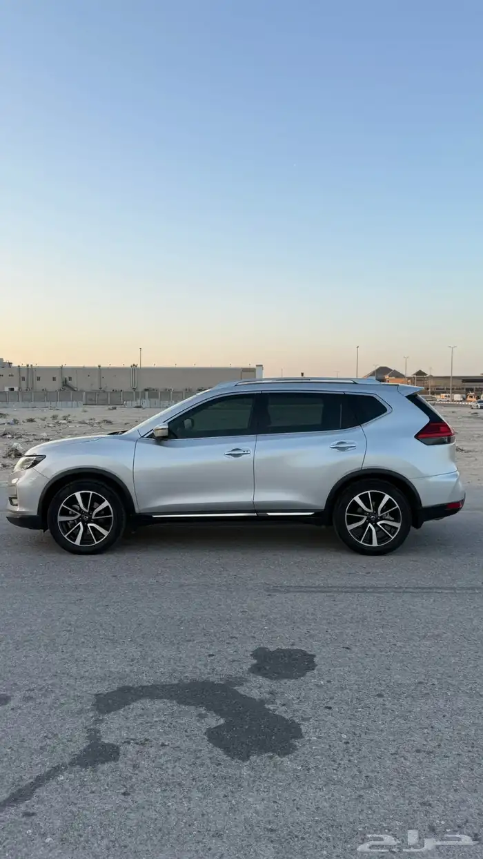 للبيع اكس تريل 2020 فل كامل دبل 1