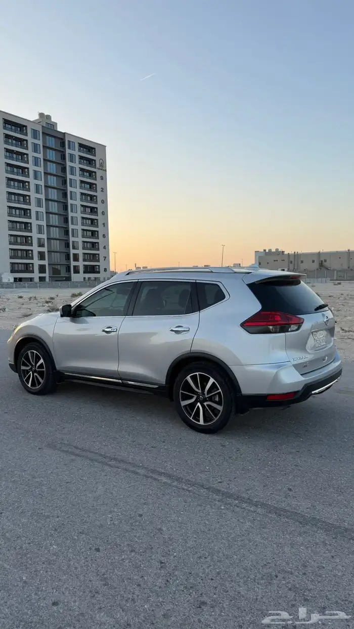 للبيع اكس تريل 2020 فل كامل دبل 7