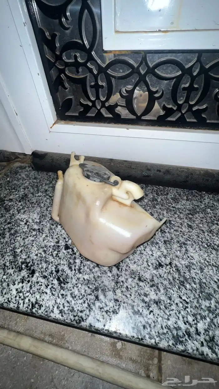 قطع كامري من موديل 2000 حت موديل 2006 الي يبي قطع 7