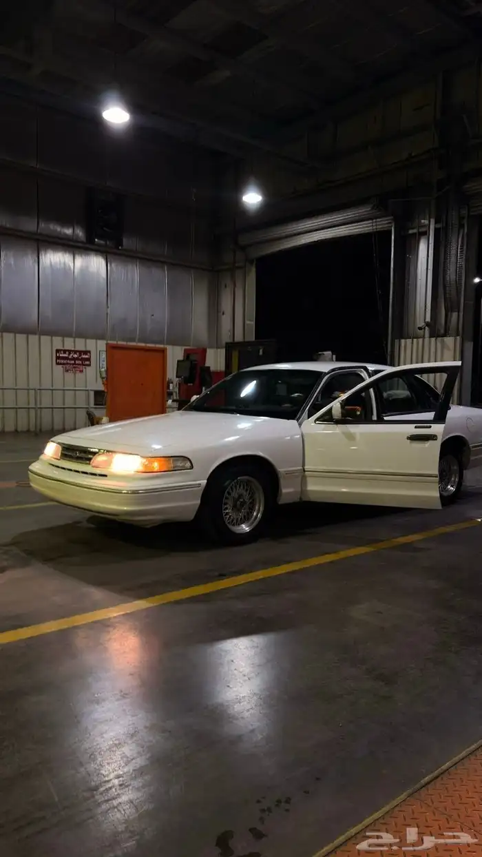 فورد فكتوريا 97 26