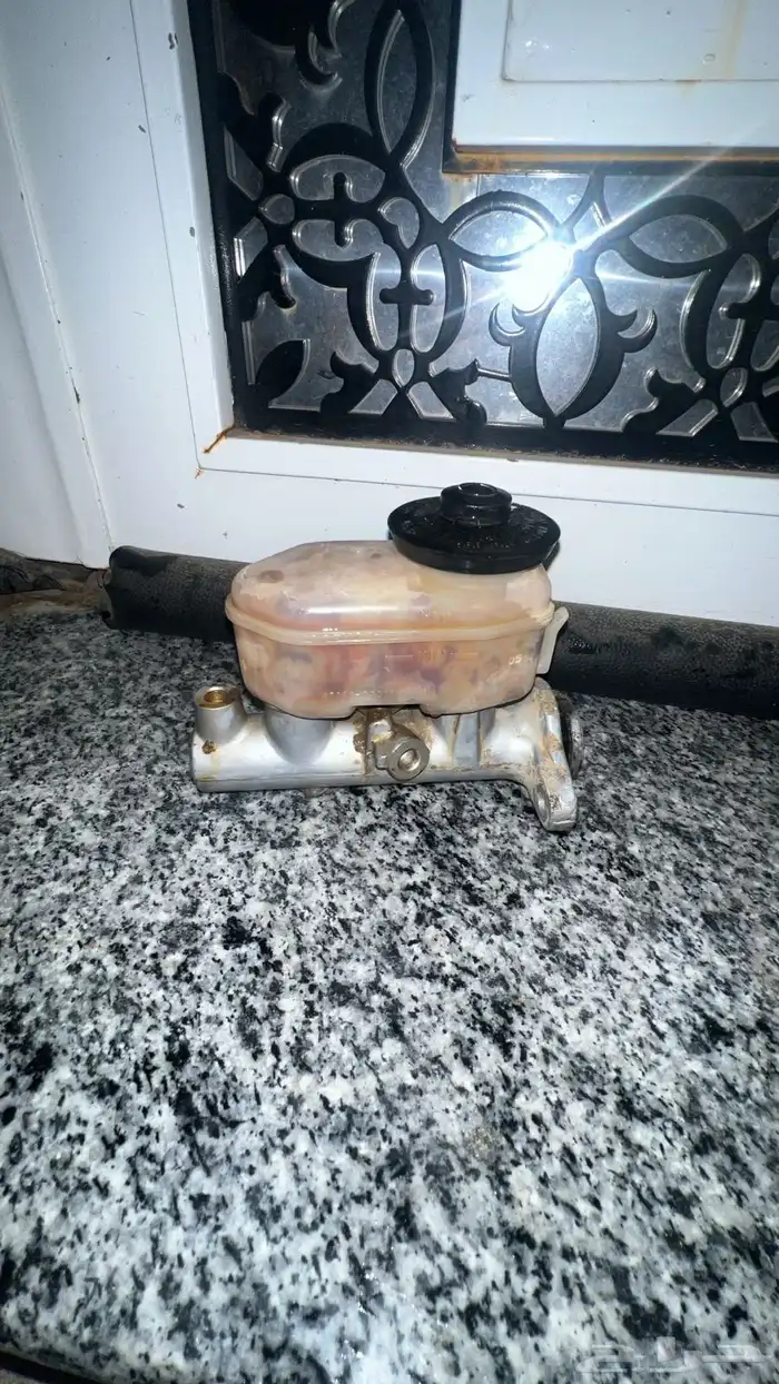 قطع كامري من موديل 2000 حت موديل 2006 الي يبي قطع 2