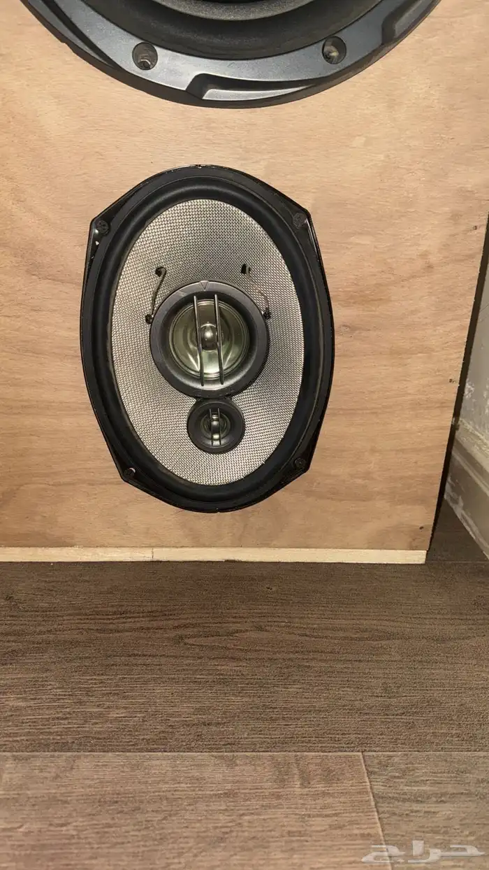 سمعات شبه جديده للبيع 6