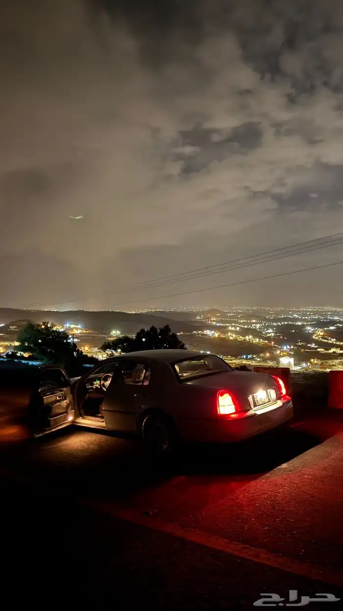 لينكون تاون كار 2006 نظيف للبيع او البدل المناسب 5