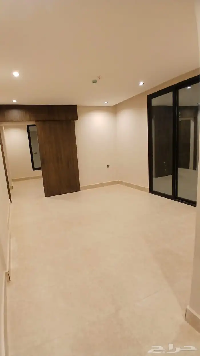 شقة للايجار في الشعلة بمدخلين 7