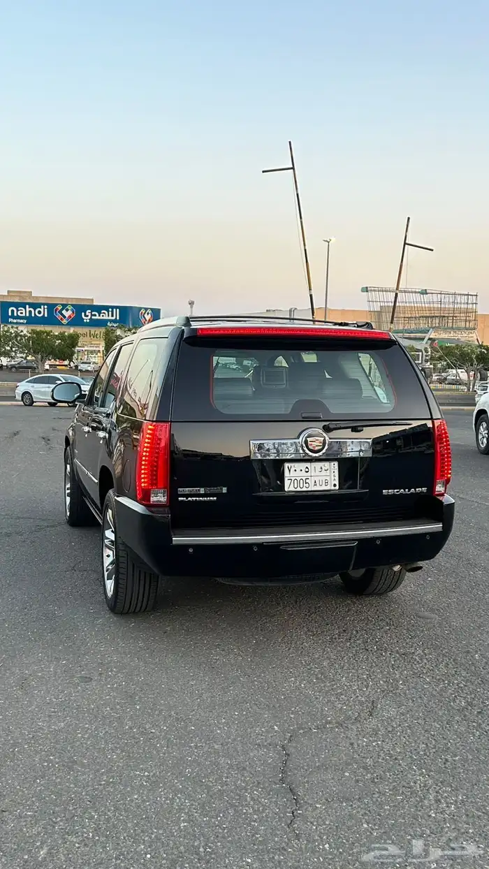 للبيع اسكلد الموديل 2013 2