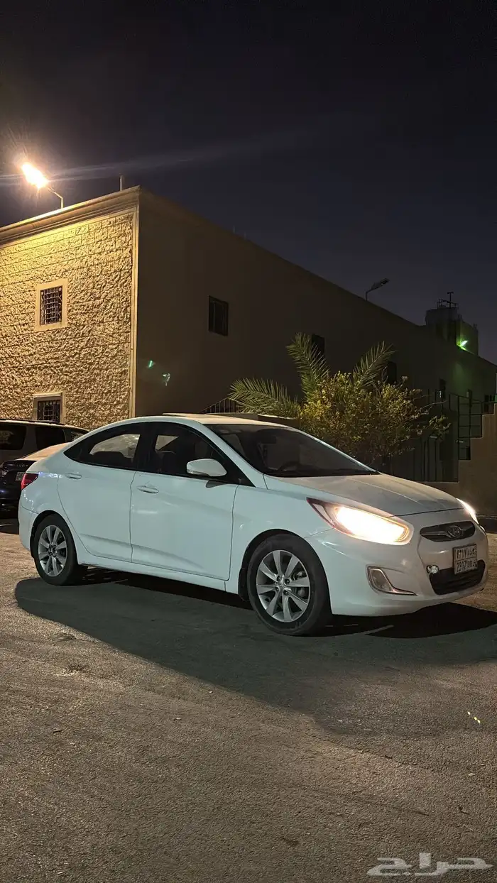 سيارة هيونداي اكسنت 2014 2