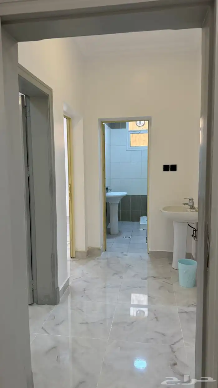 للبيع شقة حي غرناطه 4