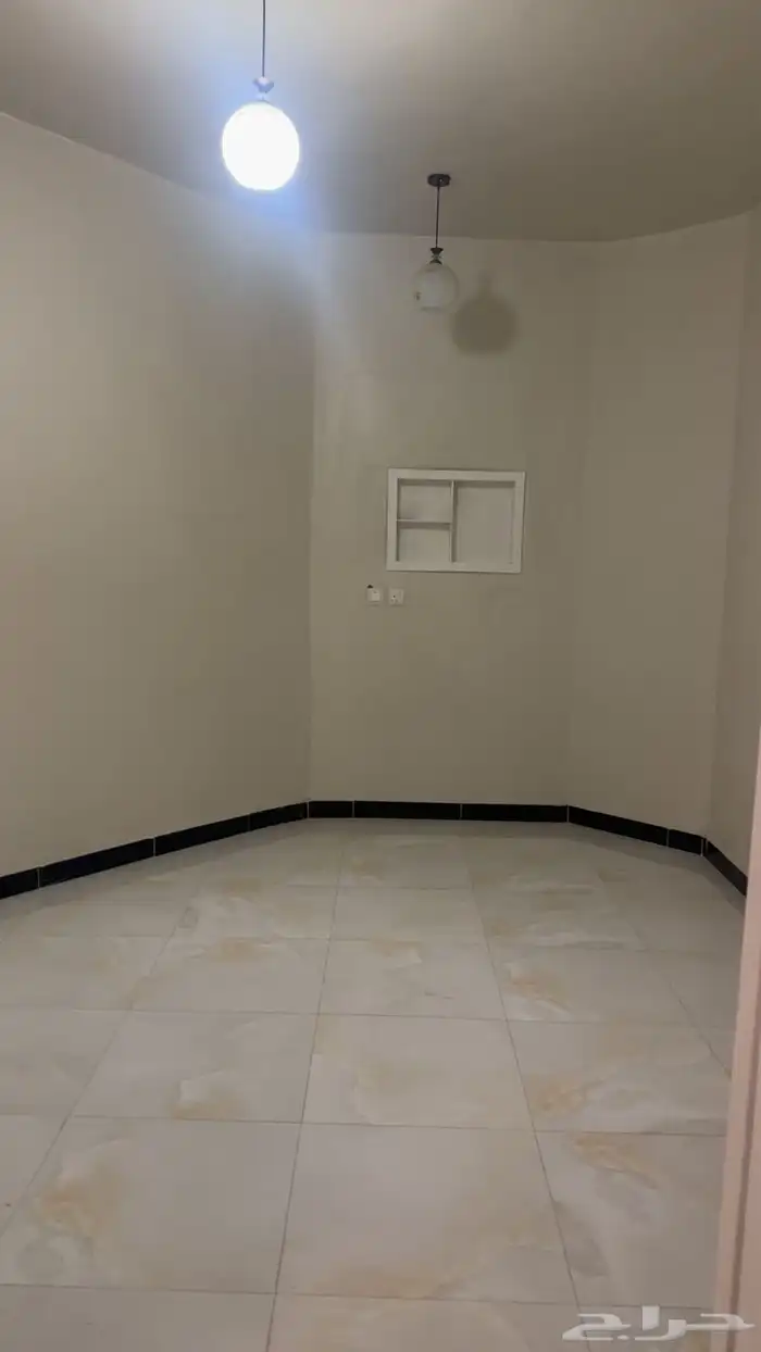 للايجار شقة بحي الورود 2