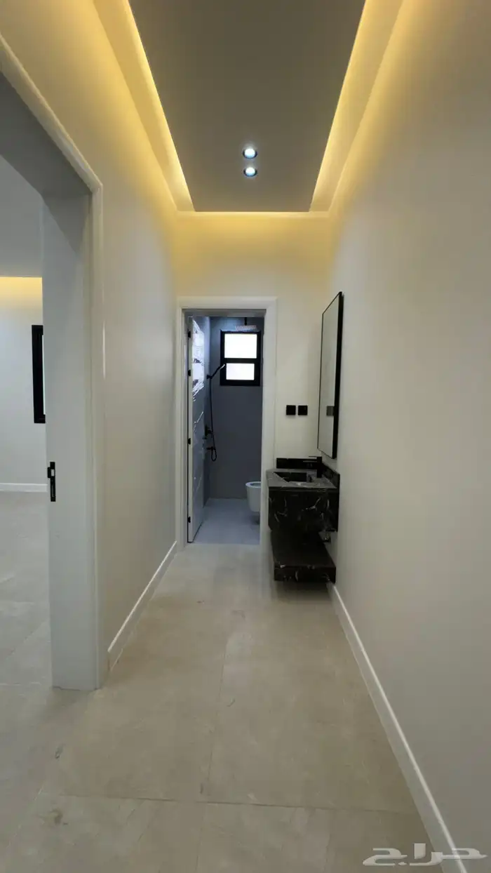 ادوار وملاحق للبيع حي بدر 47