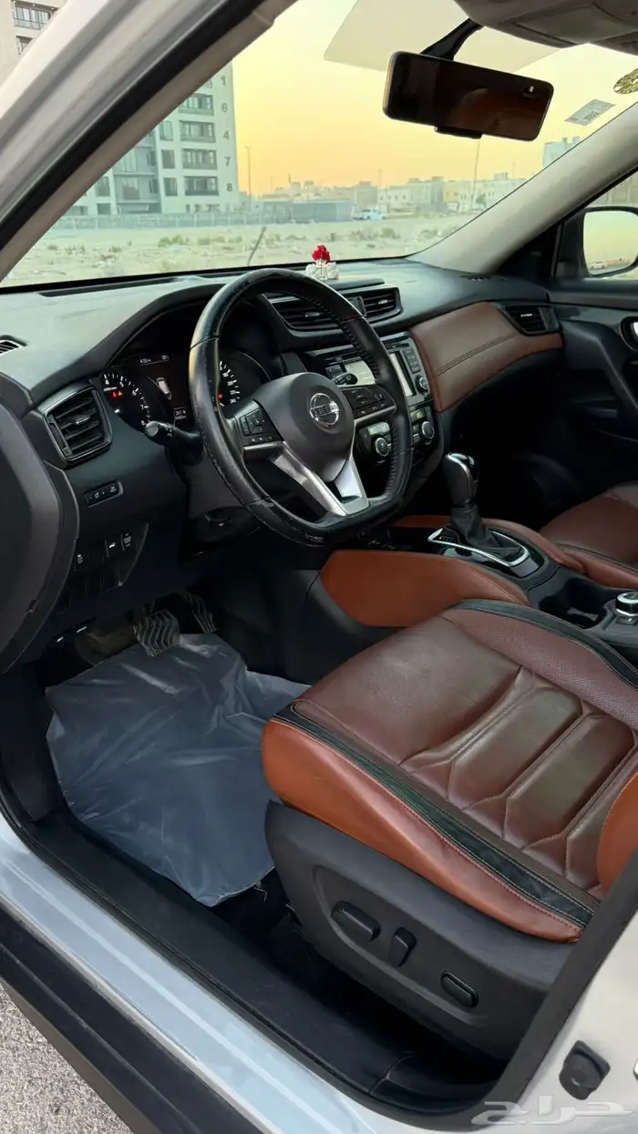 للبيع اكس تريل 2020 فل كامل دبل 17