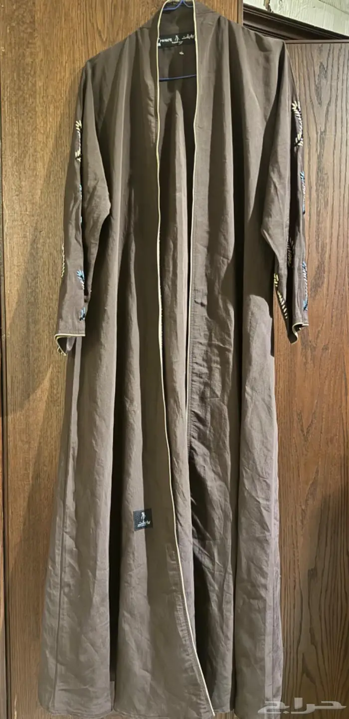 عبايات وجلابيات للبيع المستعجل 0