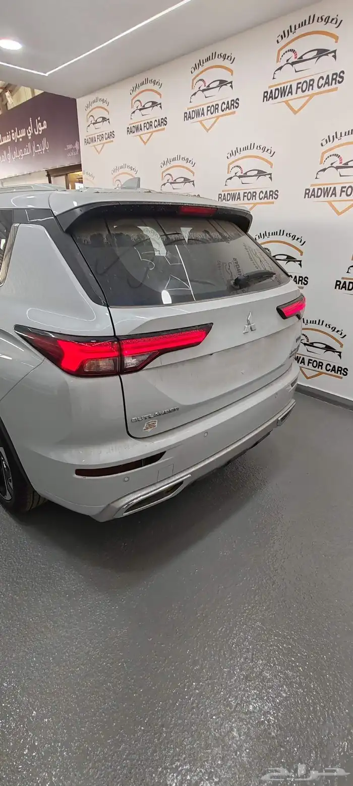 ميتسوبيشي اوتلاندر بريميوم 2025 8