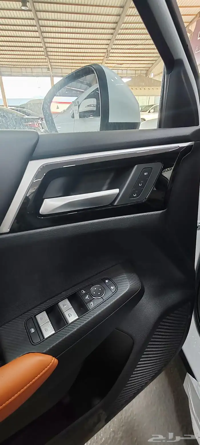 ميتسوبيشي اوتلاندر بريميوم 2025 14