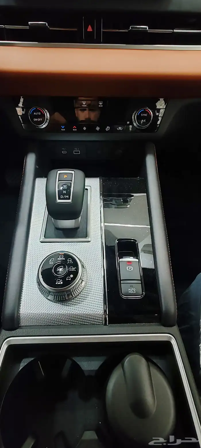 ميتسوبيشي اوتلاندر بريميوم 2025 10