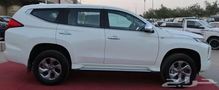 ميتسوبيشى مونتيرو 2025 ستاندر- نص فل دبل اقل الاسعار 4