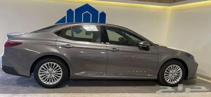 تويوتا كامري LE بنزين 2025 2