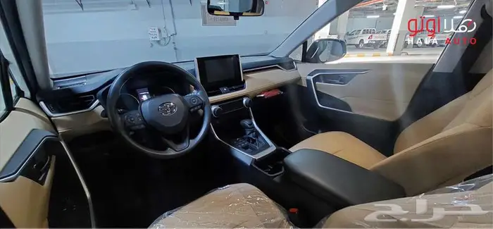 تويوتا راف فور LE بنزين دفع رباعي 2025 ابيض 2