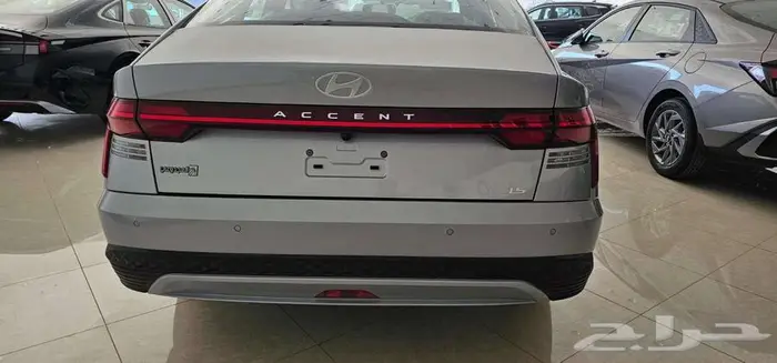 اكسنت _ فليت _ شاشه _ كاميرا _ جنوط _ حساسات _ 2026 5