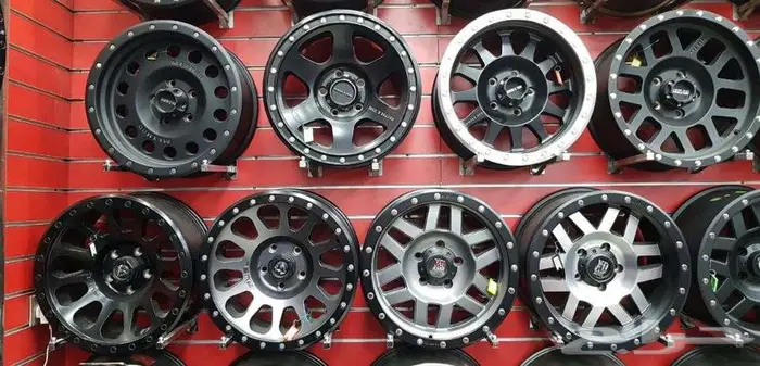 جنوط جيب جراند شروكي الاصليه 8