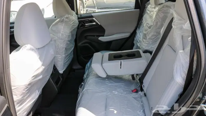 ميستوبيشي اوتلاندر استاندر بدون دبل 2025 كاش واقساط 12