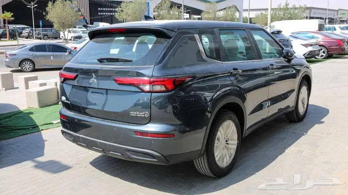 ميستوبيشي اوتلاندر استاندر بدون دبل 2025 كاش واقساط 3