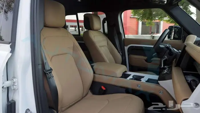 2025 Land Rover Defender 110 X-Dynamic SE P400e مع ضمان 22