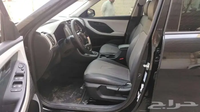 كريتا 2023اسود نصف فل بودي ومحركات وكاله عداد82 الف كم 10