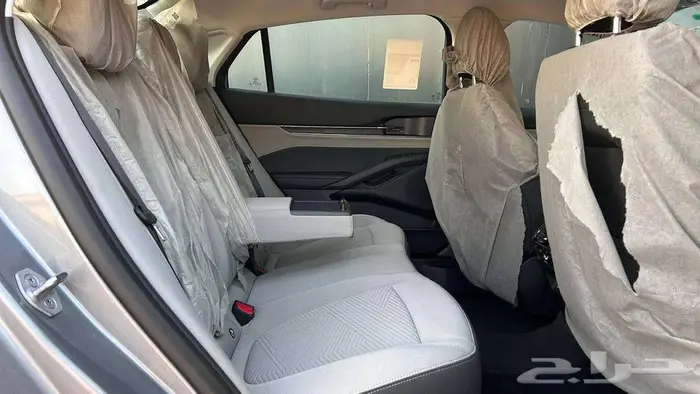 فورد تورس امبيانتي 2026 لدى شركة عبدالمجيد الخضر 12