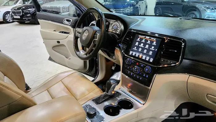 جراند شيروكي ليمتد 2019 11