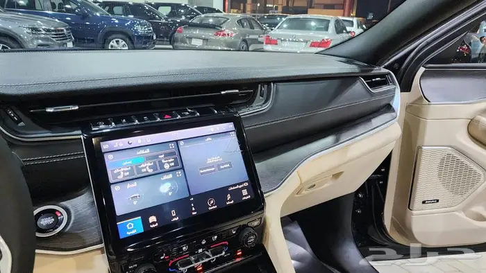 جراند شيروكي ليمتد 2023 20