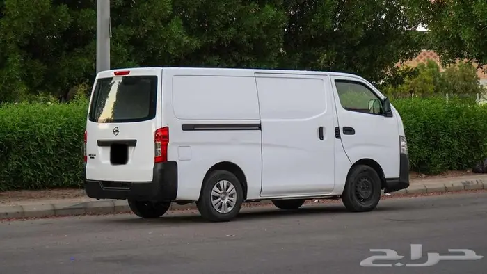 باص نيسان اورفان بضاعة 2020 4