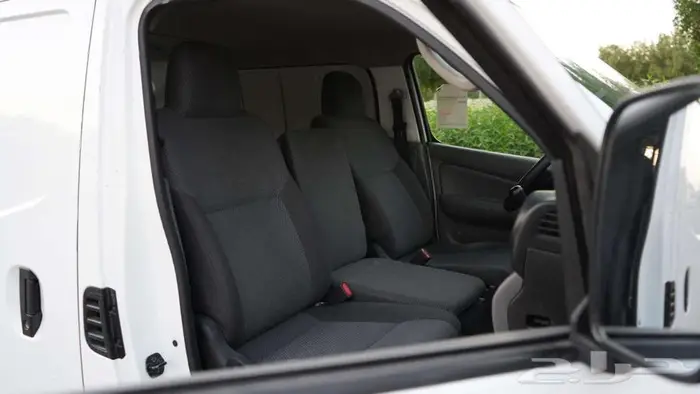 باص نيسان اورفان بضاعة 2020 10