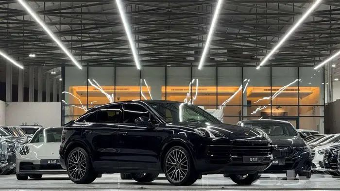 2022بورش كايين PORSCHE CAYENNE 1